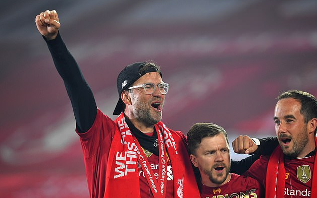 雷霆狂胜独行侠豪取14连胜！SGA三节打卡33分，浓眉9中1仅得2分