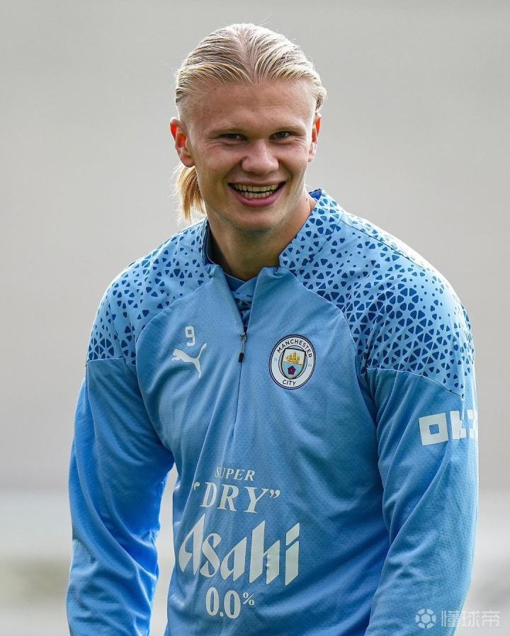 咔咔一顿扣！克里斯17中11&罚球9中6砍下28分8板4助2断