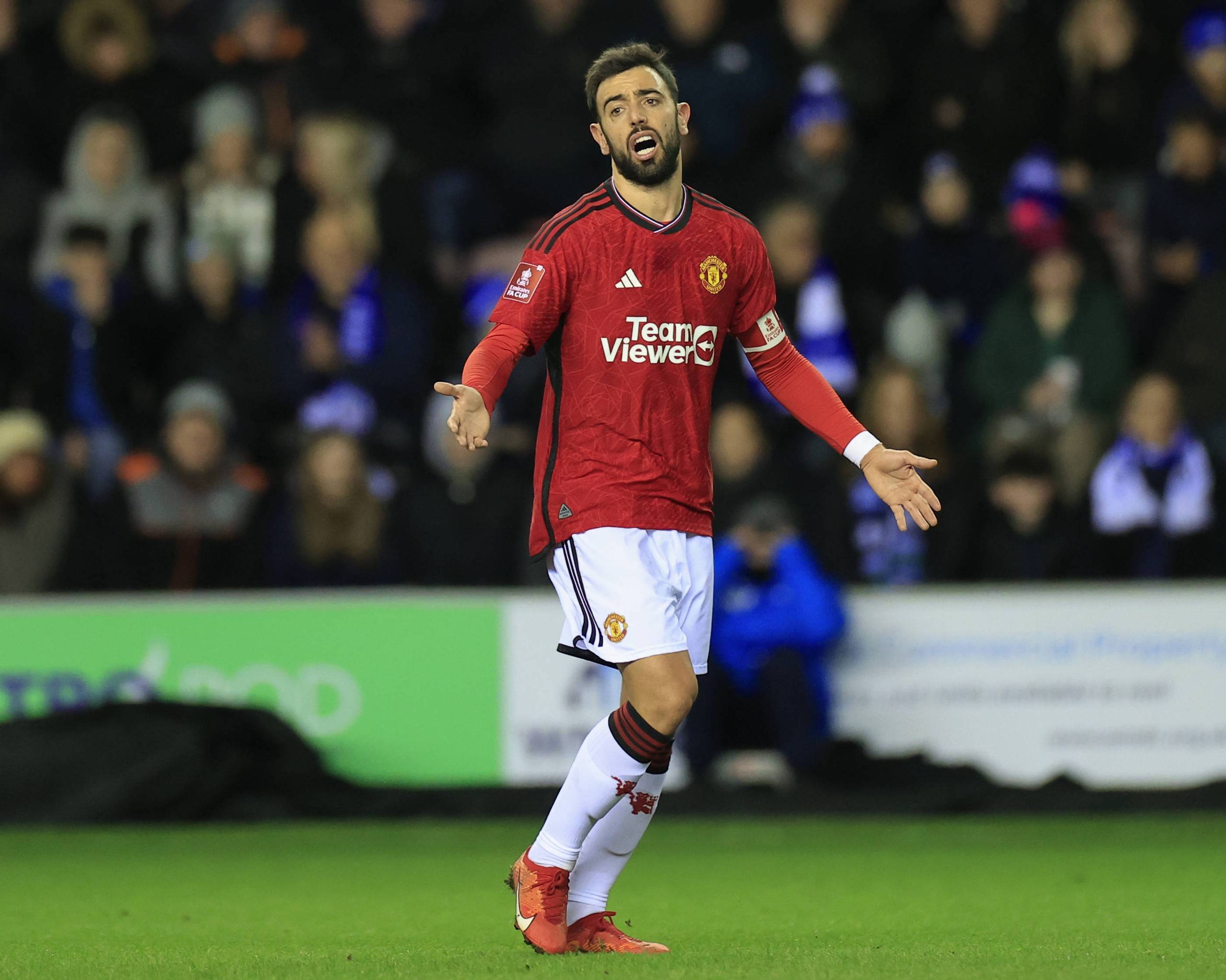 半场：尤文0-0都灵，比赛平淡，双方机会不多